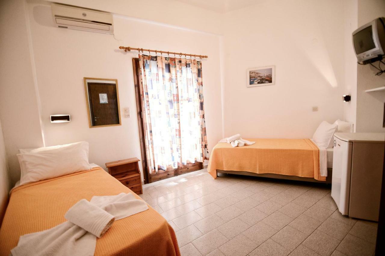 To Gefyraki Rooms Ágios Kírykos Exterior foto