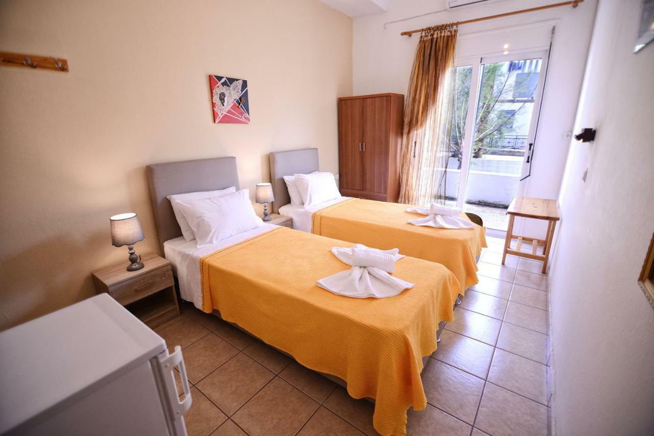 To Gefyraki Rooms Ágios Kírykos Exterior foto