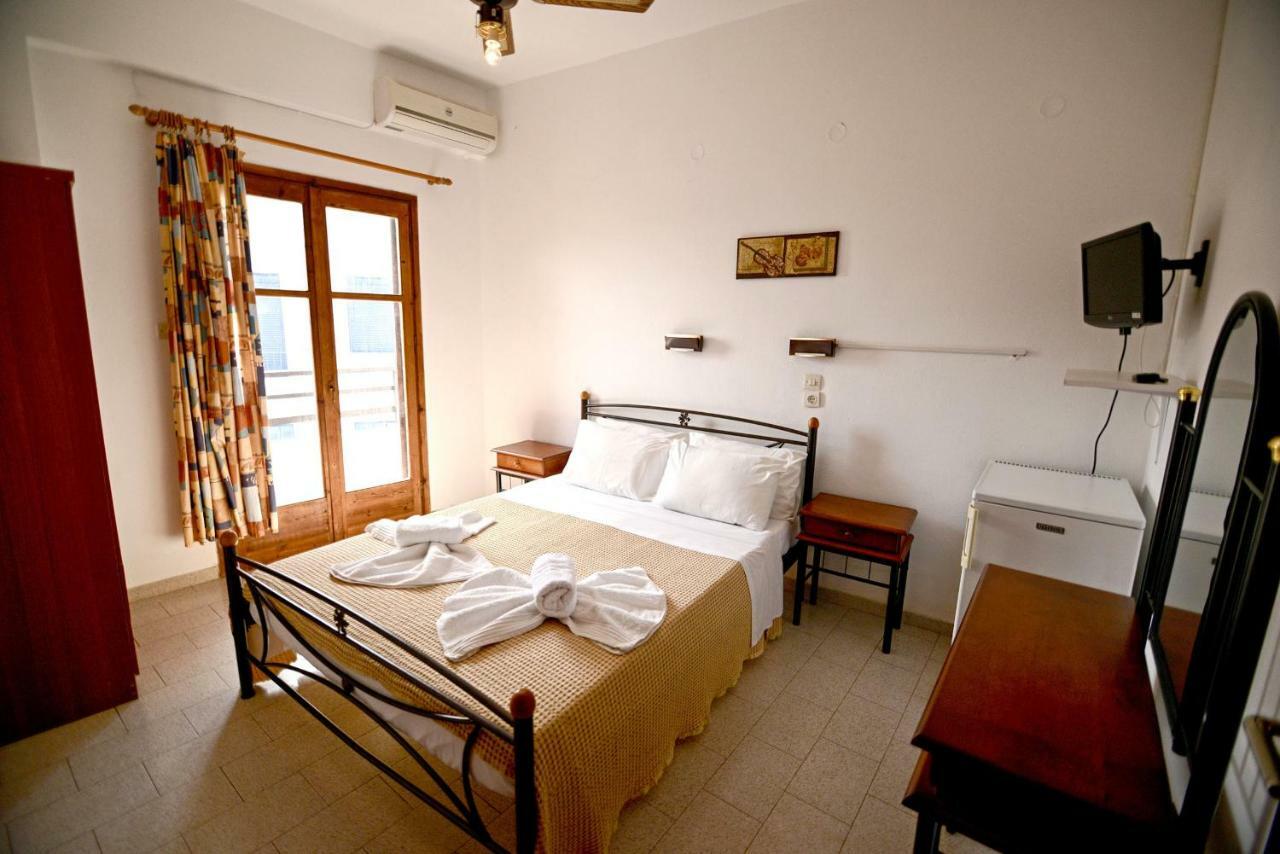 To Gefyraki Rooms Ágios Kírykos Exterior foto