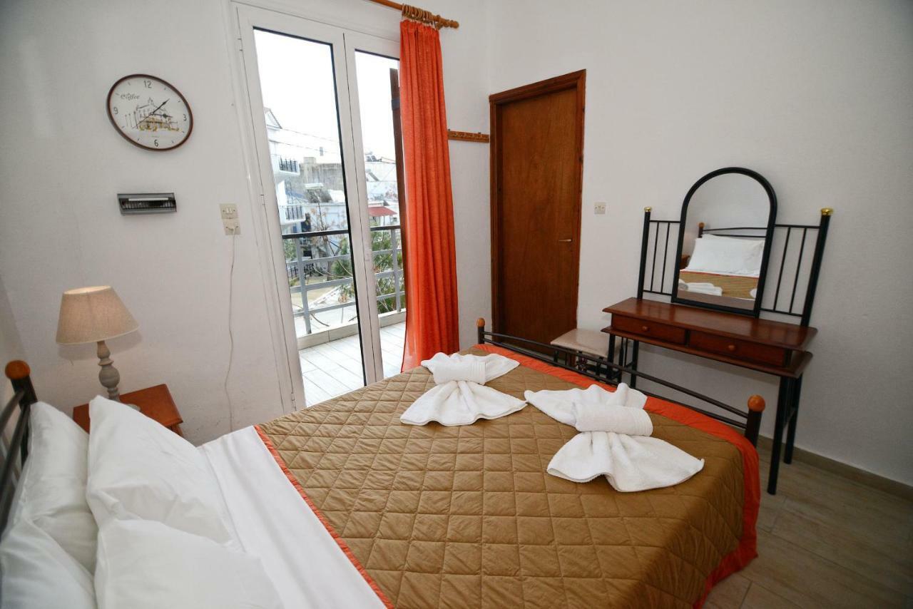 To Gefyraki Rooms Ágios Kírykos Exterior foto